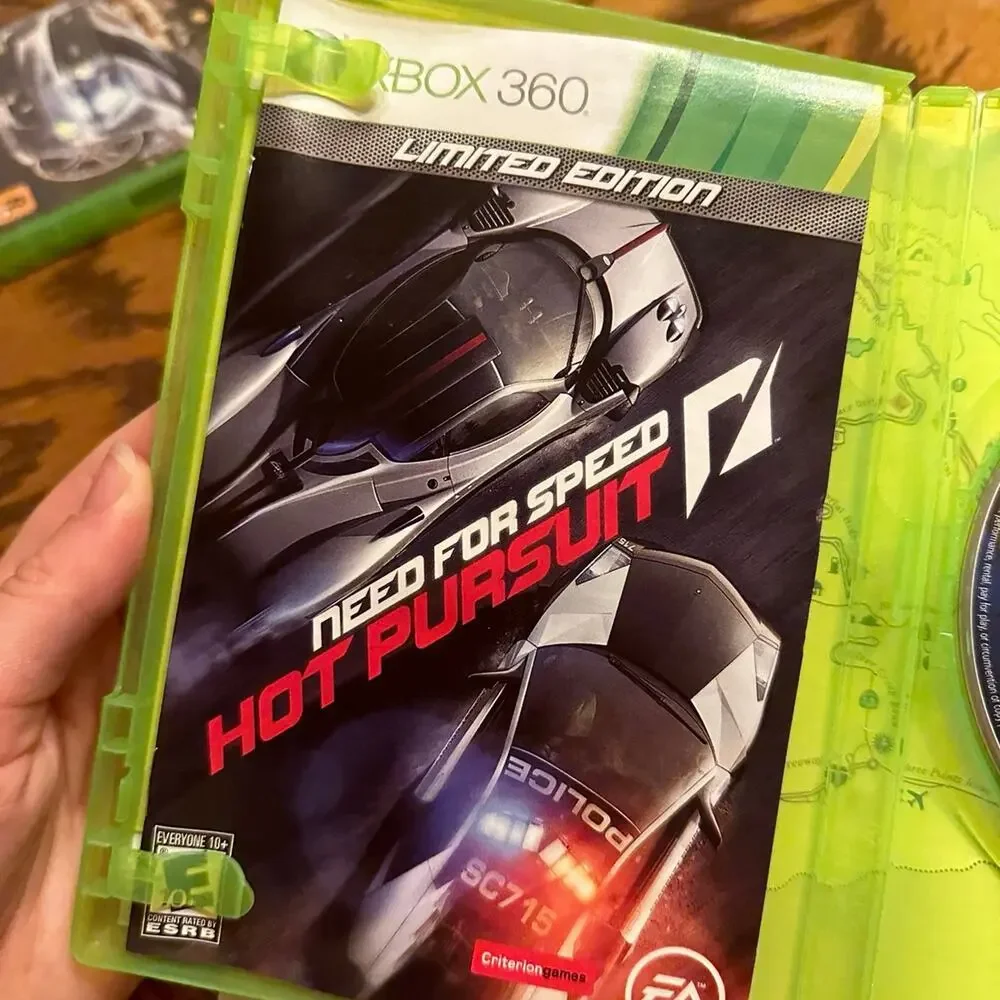 Need for Speed Hot Pursuit Xbox 360 Limited Edition Video Game Complete Xbox360!